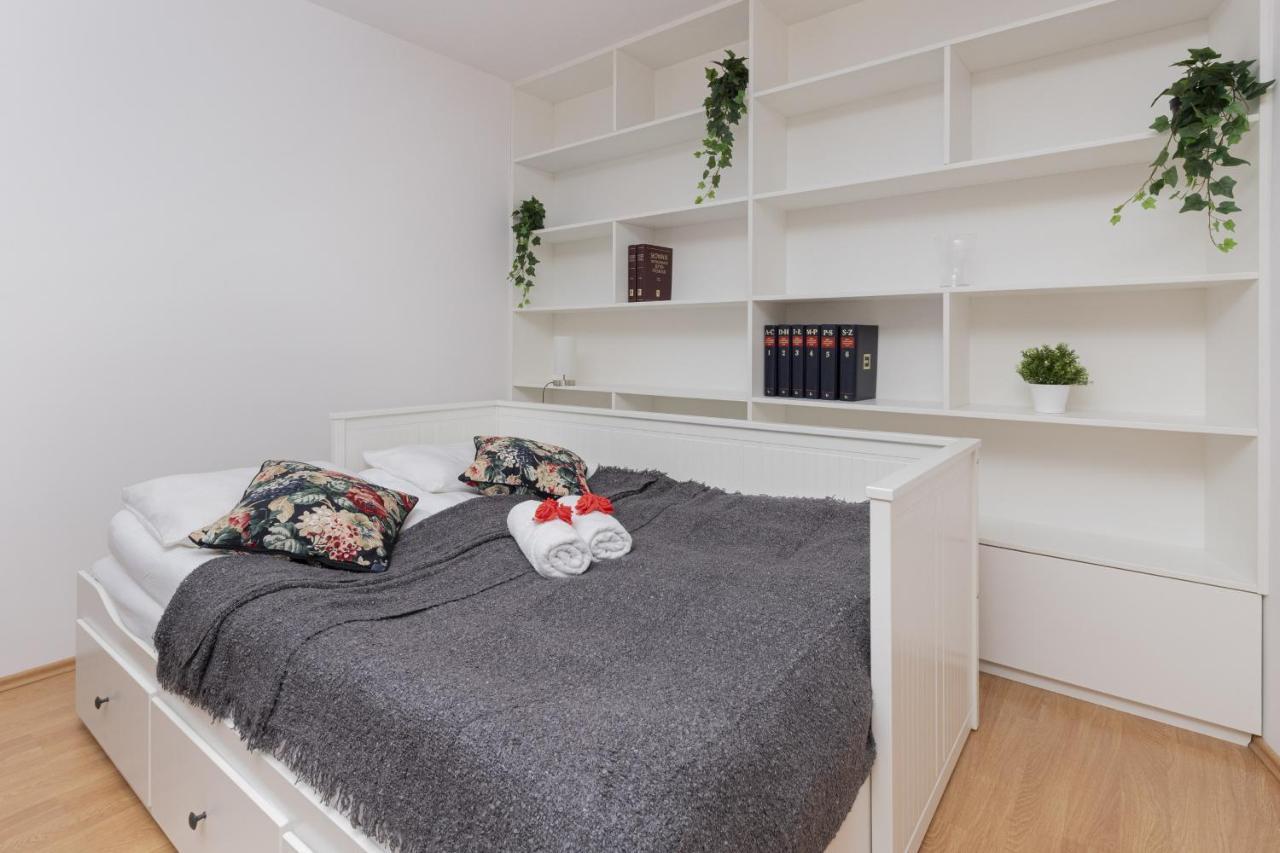 Warsaw Ursynow Modern Apartment By Noclegi Renters Bagian luar foto