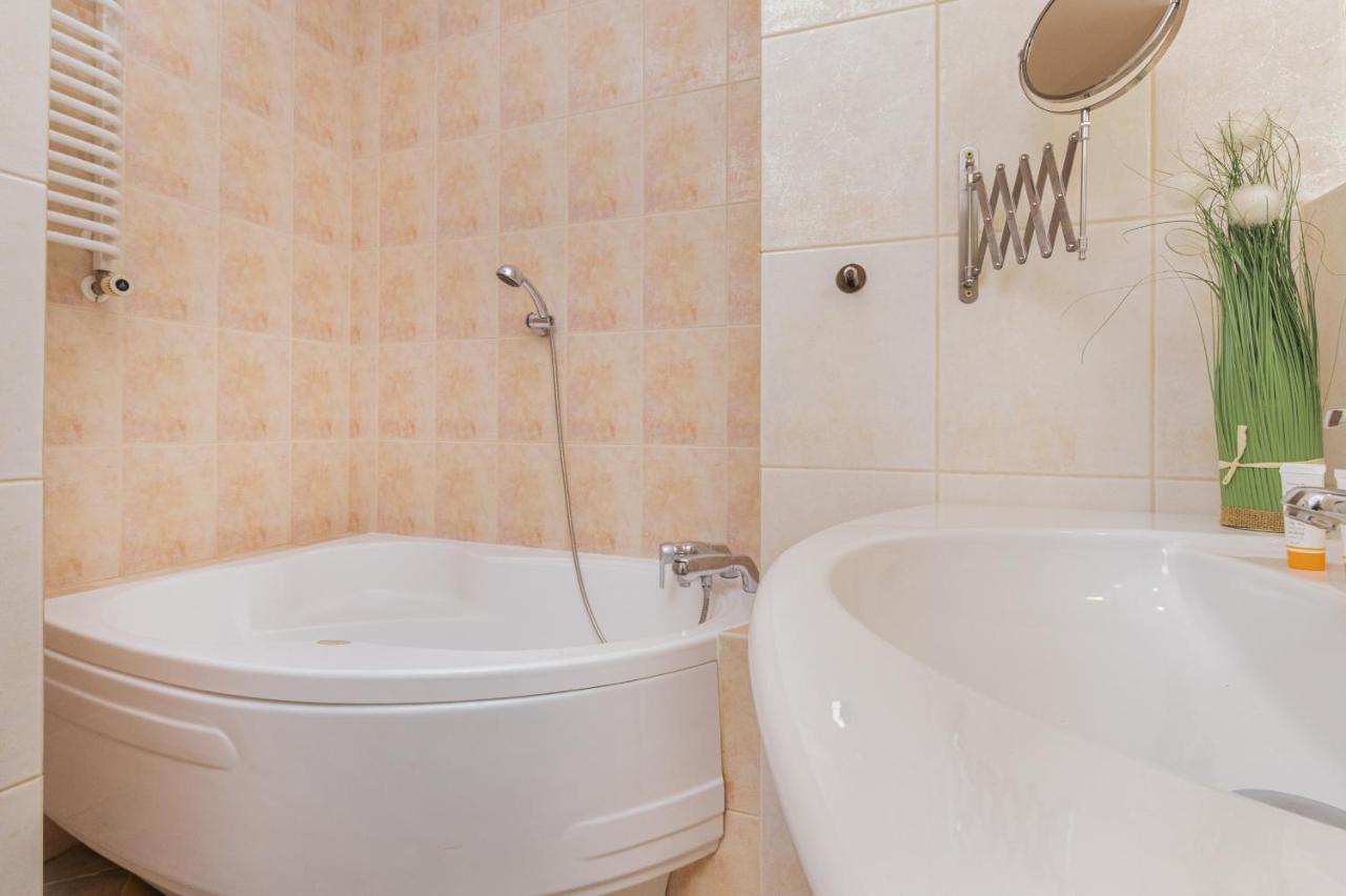 Warsaw Ursynow Modern Apartment By Noclegi Renters Bagian luar foto
